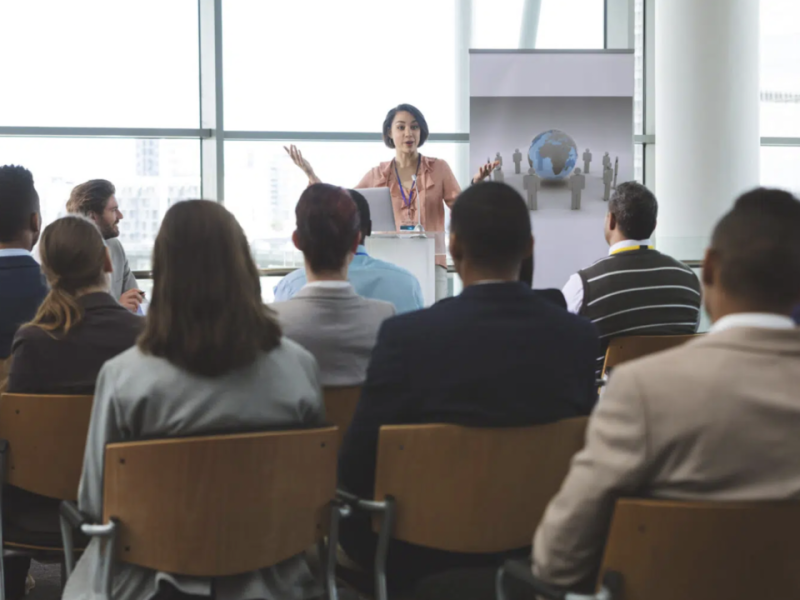 Pentingnya Public Speaking Dalam Membangun Personal Branding