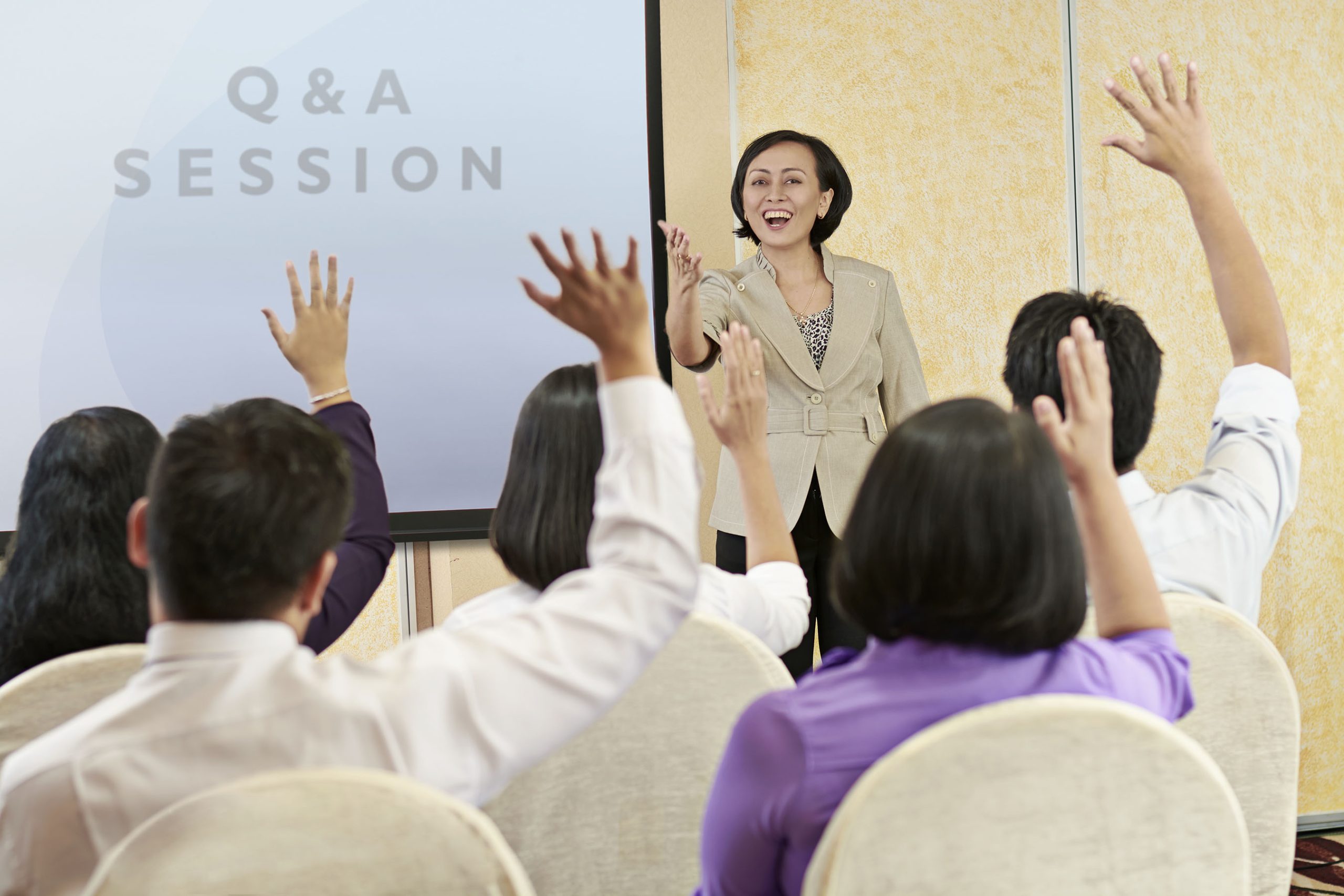 Tips Public Speaking Untuk Menarik Perhatian Audiens Anda