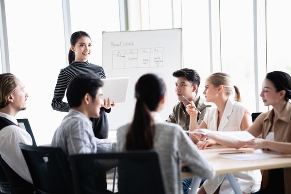 Manfaat Public Speaking untuk Karir Anda