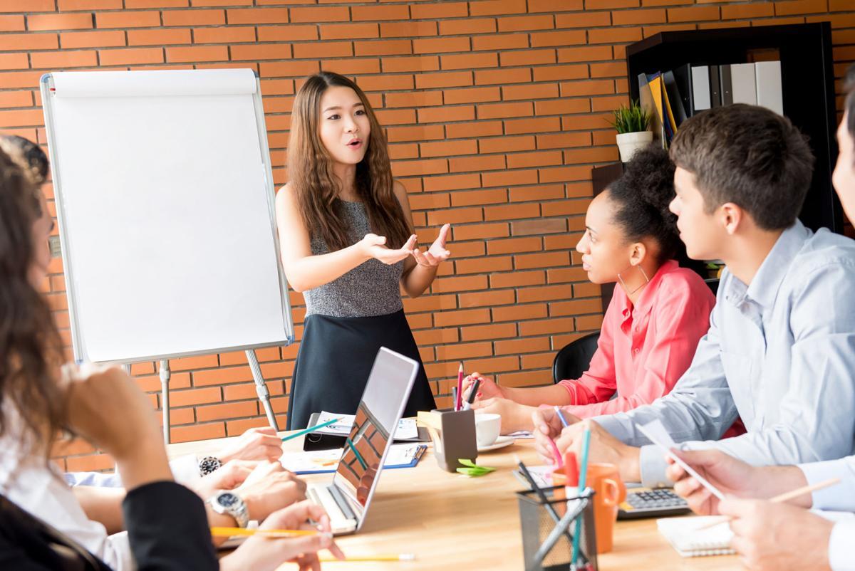 Public Speaking Asah Keterampilan Berbicara Anda